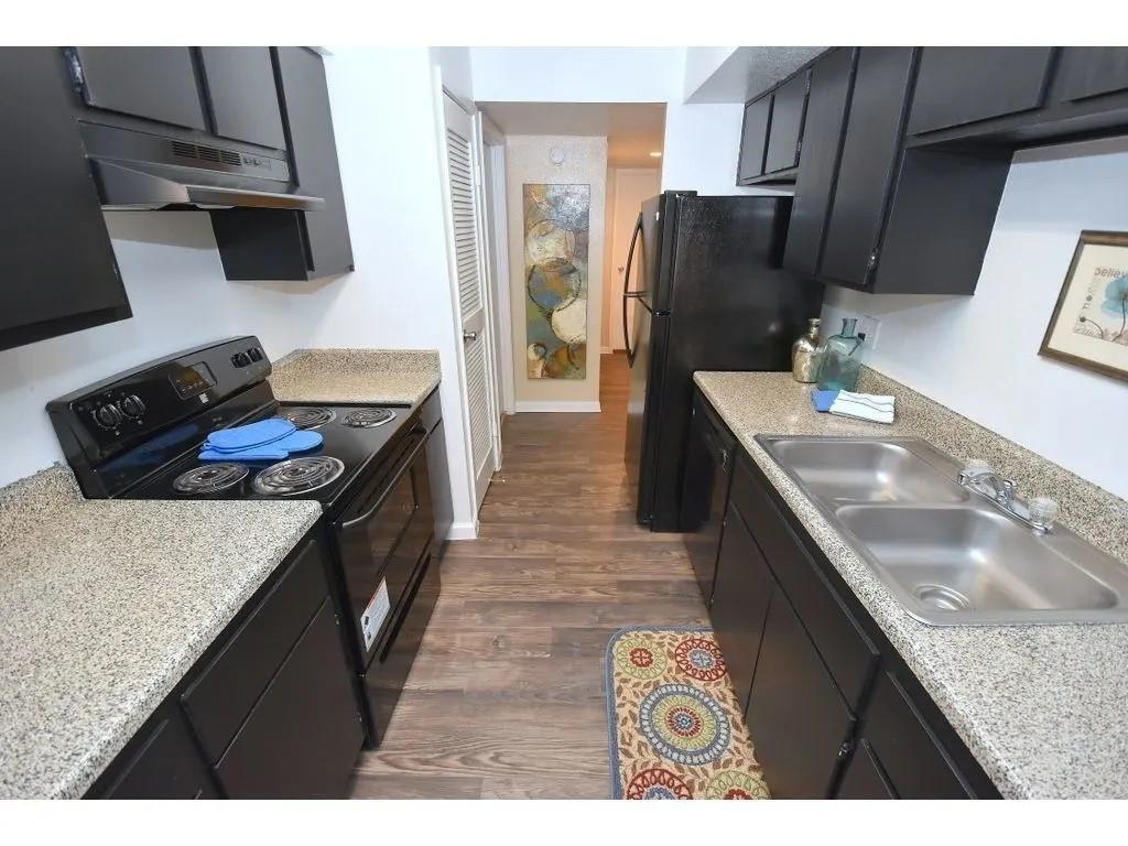 Foto principal - 17310 Kieth Harrow Blvd