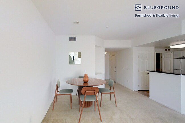 Foto del edificio - 3200 Rubino Dr