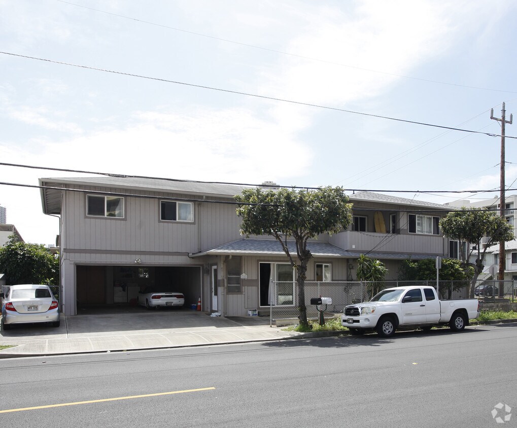 Building Photo - 2205 Fern St