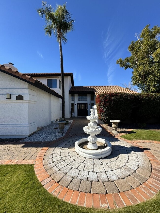 Building Photo - BEAUTIFUL 3 BEDROOM 3 BATH CORNER LOT WITH POOL AND LARGE BACKYARD NORTH SCOTTSDALE