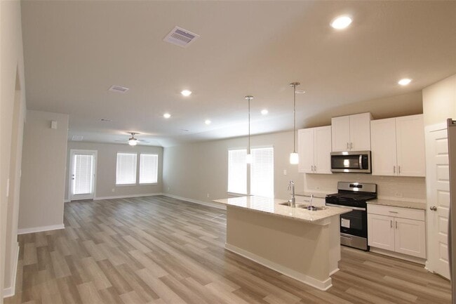 Building Photo - 6326 Brazos Trl Dr