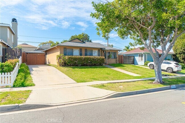 Foto del edificio - 2928 Dalemead St