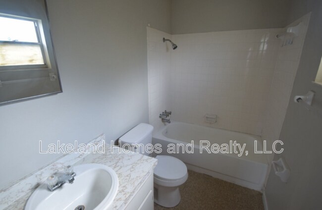 Foto del edificio - 115 Leelon Rd