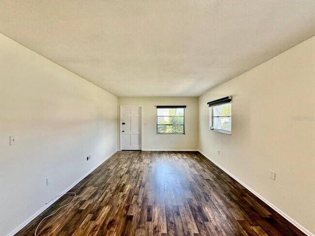 Foto del edificio - 3460 32nd Ave N