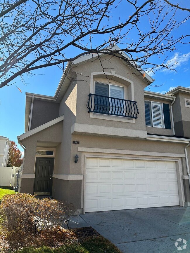 Building Photo - 1581 Alsace Way