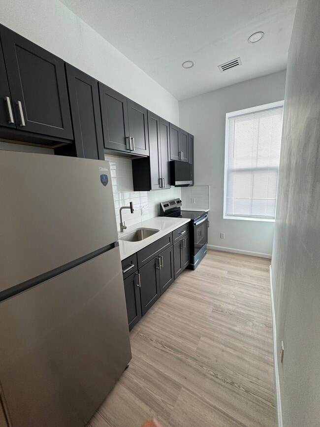 Photo - 839 S Jackson St Apartment