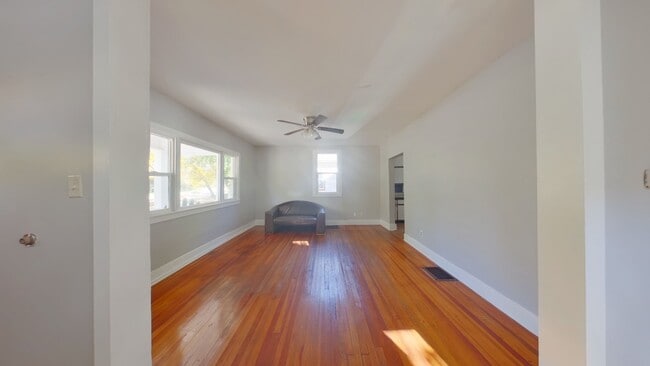 Foto del edificio - 3 Bedroom Home