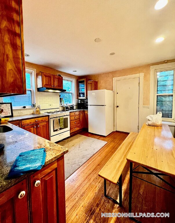 Foto del edificio - 10 Sachem St