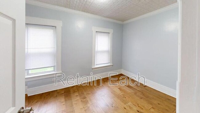 Foto del edificio - 128 Huron St