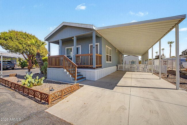 Building Photo - 654 E Ranch Rd