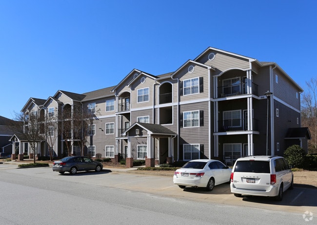 Building Photo - Peachtree Landing