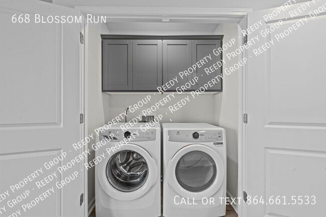 Foto del edificio - 668 Blossom Run