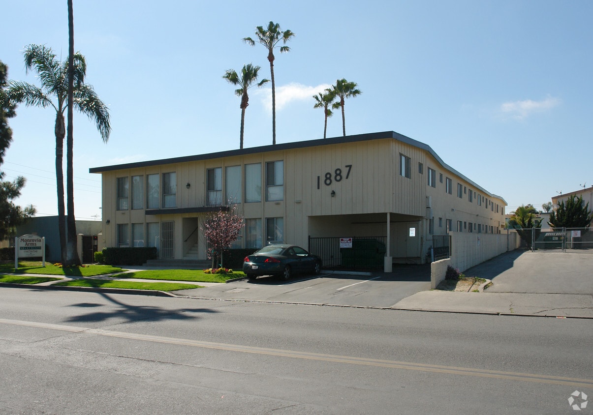 Primary Photo - Monrovia Arms Apartments