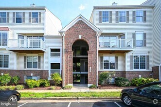 Building Photo - 46893 Eaton Terrace