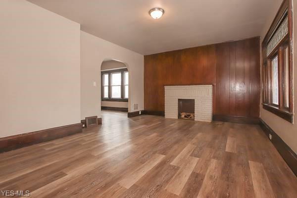 Building Photo - 3905 Brooklyn Ave