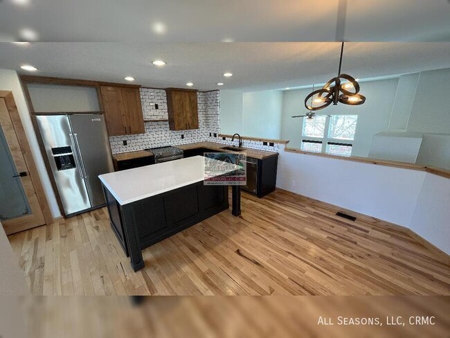 Building Photo - 2651 Stonecrop Ridge Grove