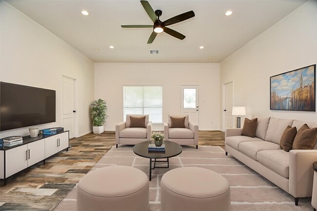 Building Photo - 835 Victoria Lakes Dr