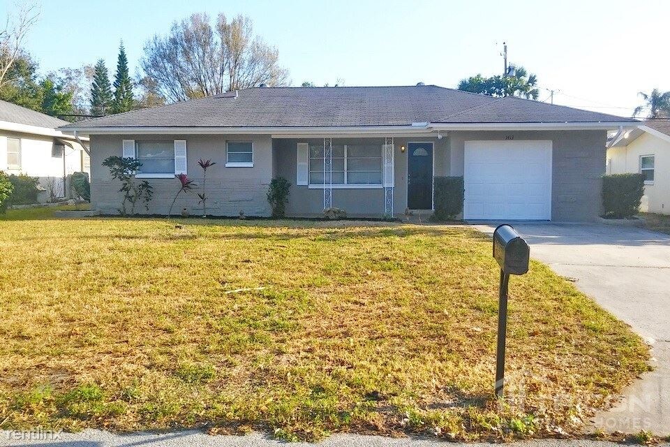 Primary Photo - 1413 Seabreeze St