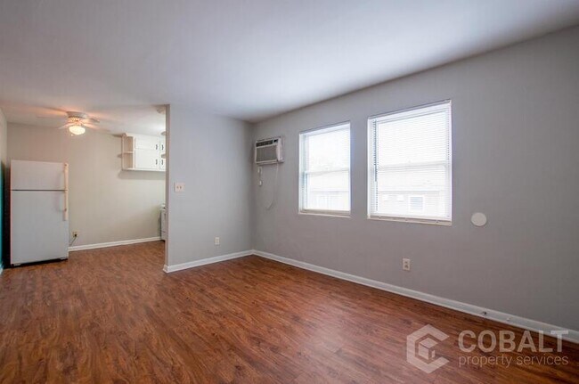 Foto del edificio - 954 St Charles Ave NE