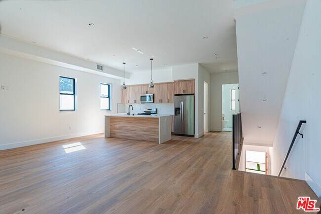 Foto del edificio - 10847 Morrison St