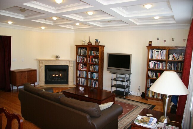 Living Room - 456 11th Avenue