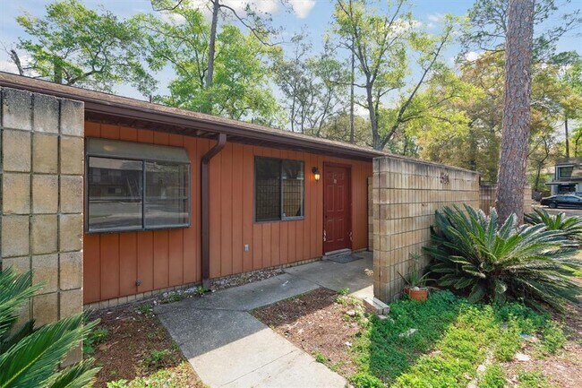Foto del edificio - 511 SW 69th St