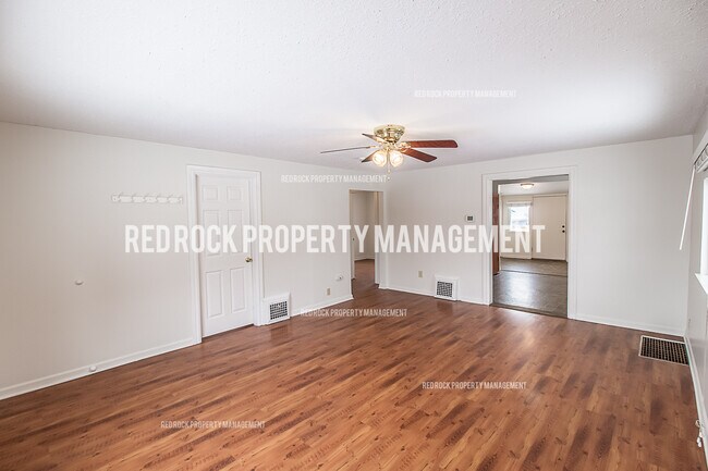 Foto del edificio - 4211 N Madison St