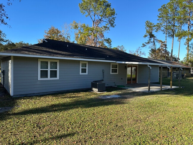 Building Photo - 306 Fawn Cir