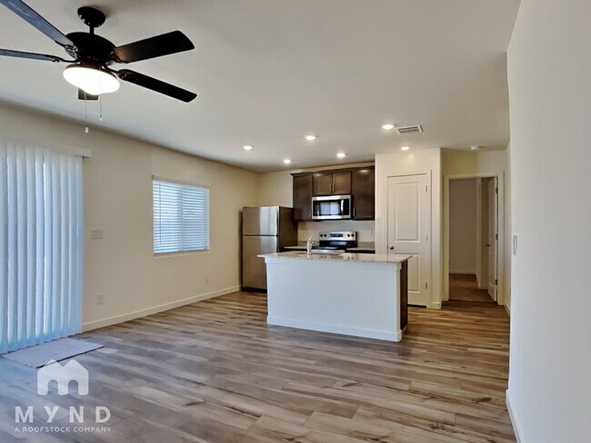 Foto del edificio - 1058 W Virginia Ave