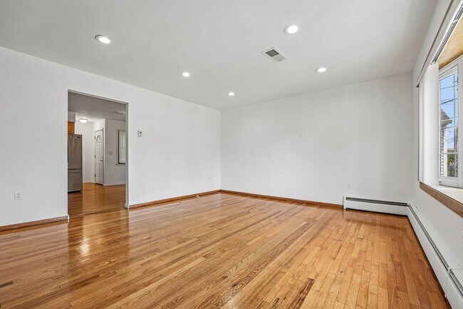 Foto del edificio - 669 9TH St