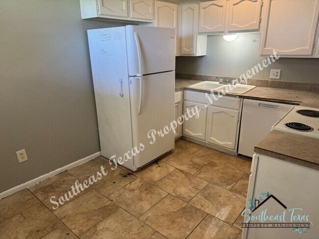 Foto del edificio - 2160 Merriman St