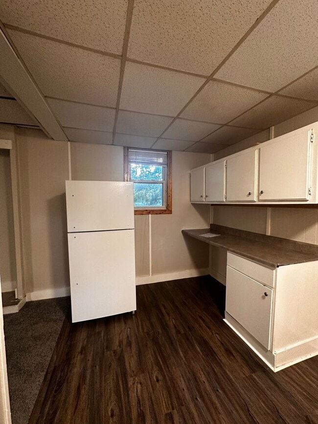 Building Photo - 2 bedroom, 2 bath for lease in New Brighton
