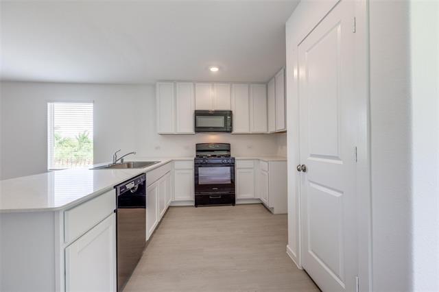 Building Photo - 1301 Salton Ln