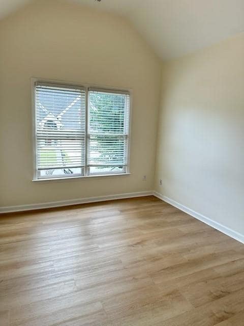 Building Photo - 340 Medridge Dr