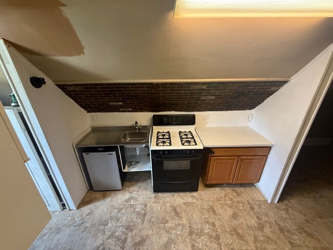 Kitchen - 31 Union St