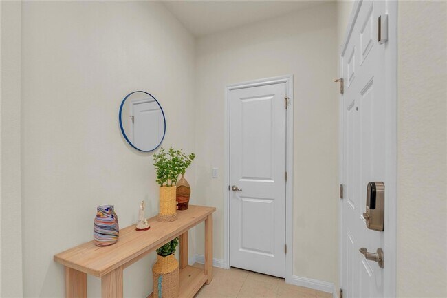 Foto del edificio - 16900 Adoro Dr