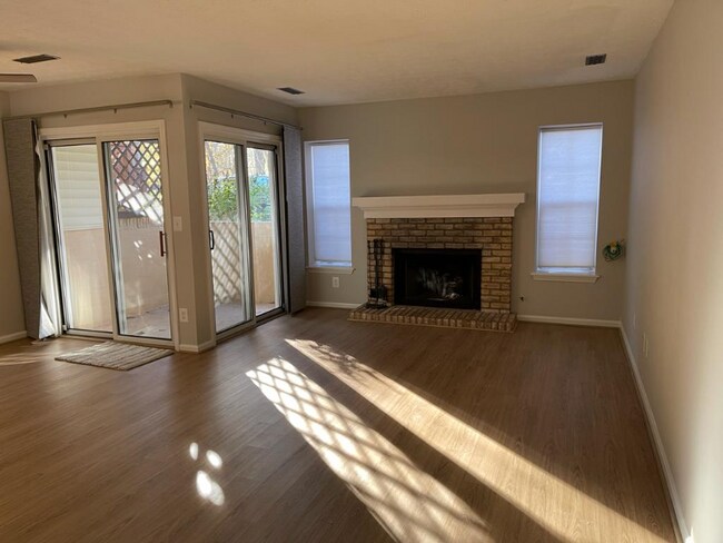 Building Photo - 1300 Cedarwood Dr