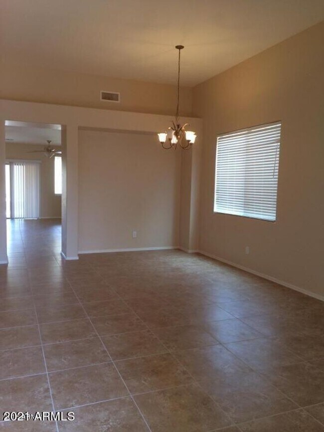 Foto del edificio - Gorgeous 4 Bed 3 Bath home in Anthem!! Poo...