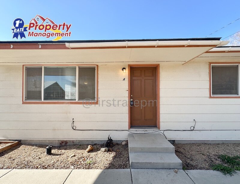 Primary Photo - 220 4th St N