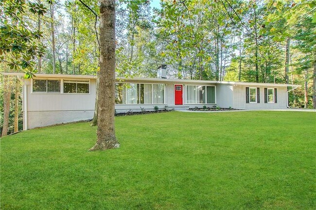 Building Photo - 2459 Brooks Dr