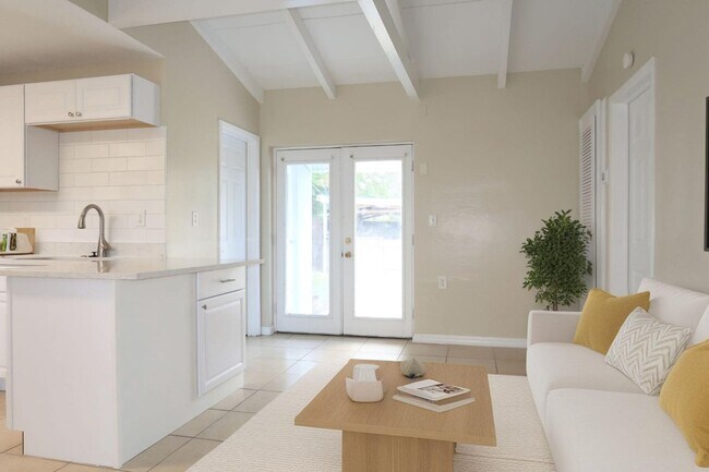 Foto del edificio - 2 Bedroom, 1 Bathroom Home for Rent in St ...