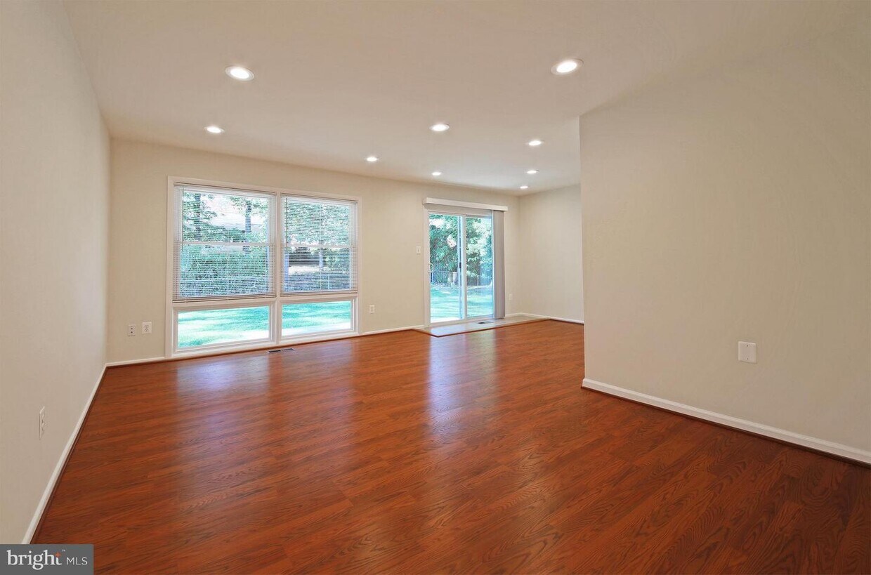 10310 Shiloh St, Fairfax, VA 22030 House Rental in Fairfax, VA