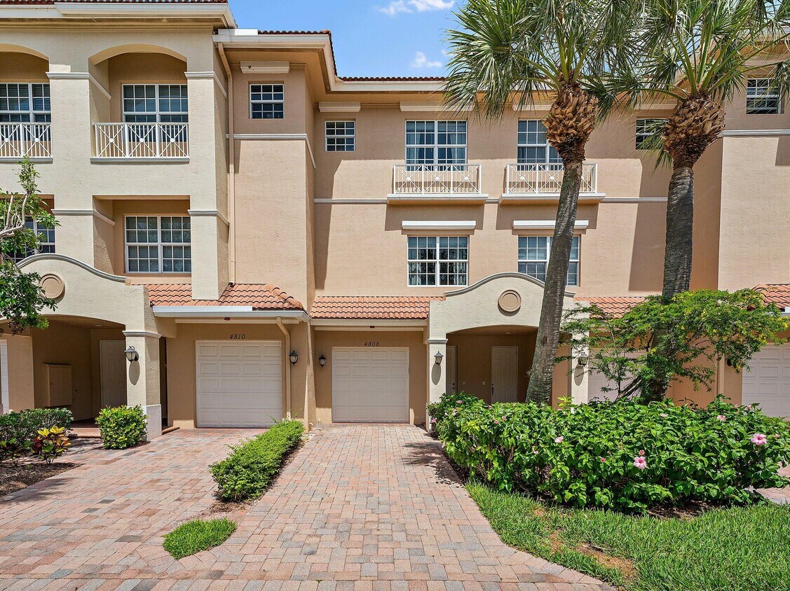 4808 Sawgrass Breeze Dr, Palm Beach Gardens, FL 33418 Townhome