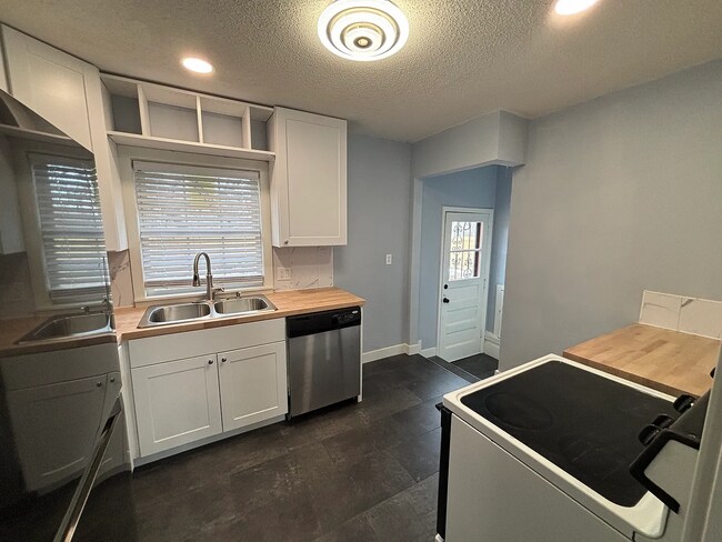 Foto del edificio - 2002 E 17th St N