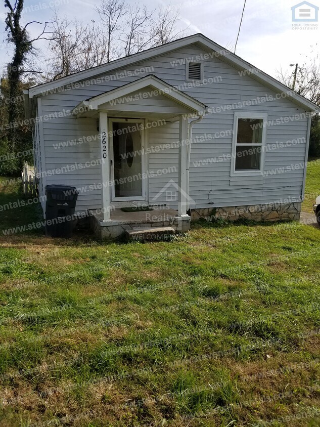 2620 Nichols Ave House Rental in Knoxville, TN