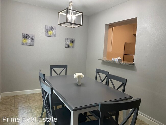 Building Photo - 2 br, 1 bath House - 461 Eldon Dr Apt 39