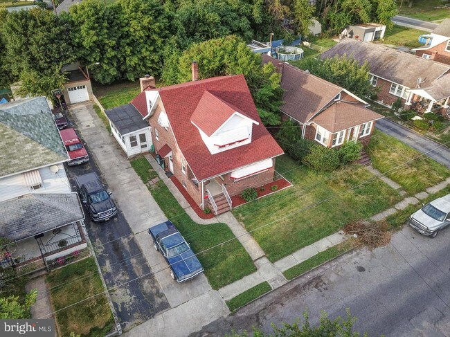 Foto del edificio - 31 Elvin Ave