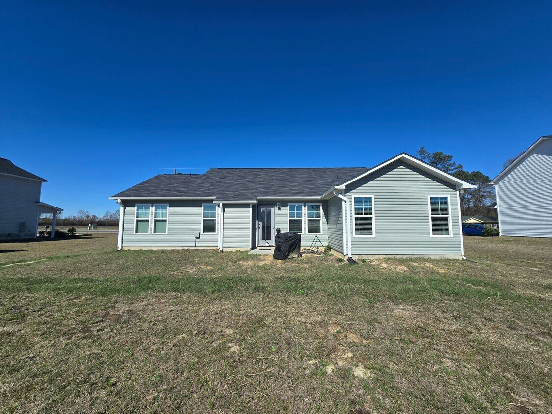 Foto del edificio - 660 Carolina Church Rd