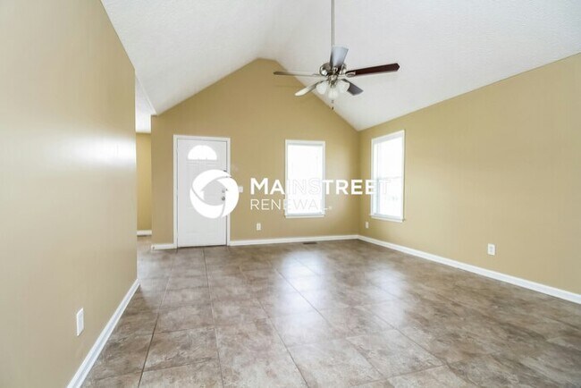 Foto del edificio - 3 Bedroom Pet-Friendly Home in La Vergne, TN with Main Street Renewal