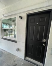 Building Photo - 707 Rosery Rd NW